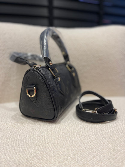 Levi Handtas 16 Black